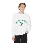 Tis' The Season Holly 2025 Sweatshirt | Holiday Crewneck