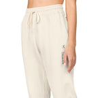 Minimal Script Logo sweatpants | small side chest text